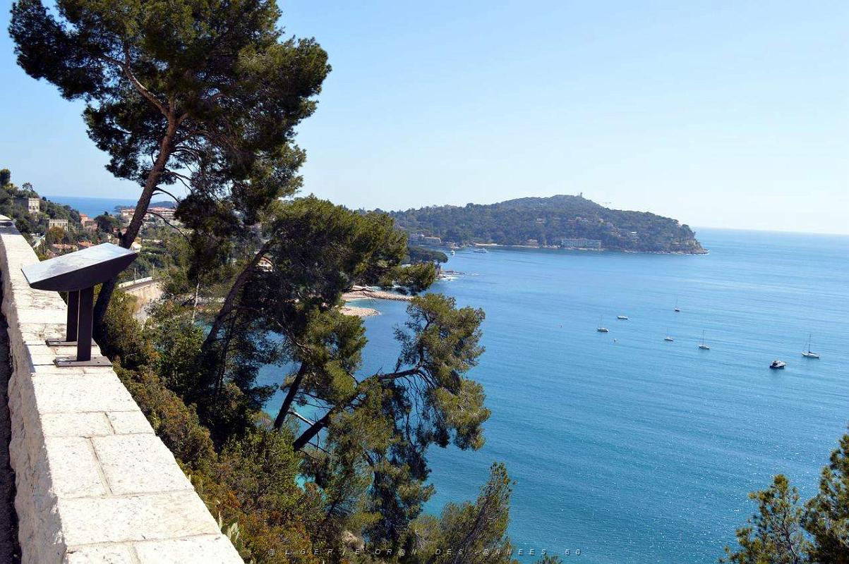014- Villefranche-sur-mer vu de St-Jean-Cap-Ferrat.JPG